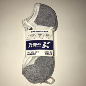 Women no show sports socks